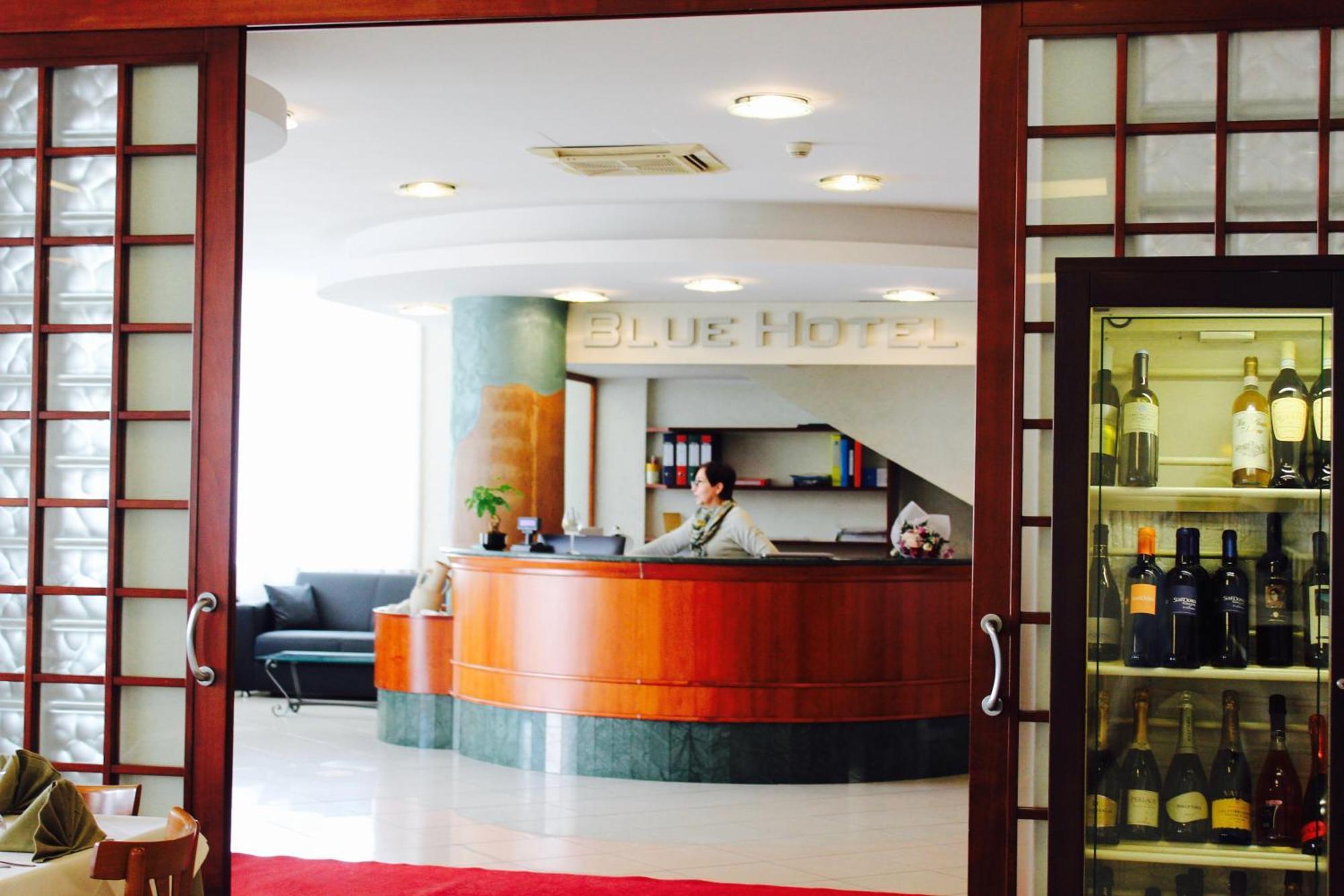 Blue Hotel تْشيزيناتيكو المظهر الخارجي الصورة