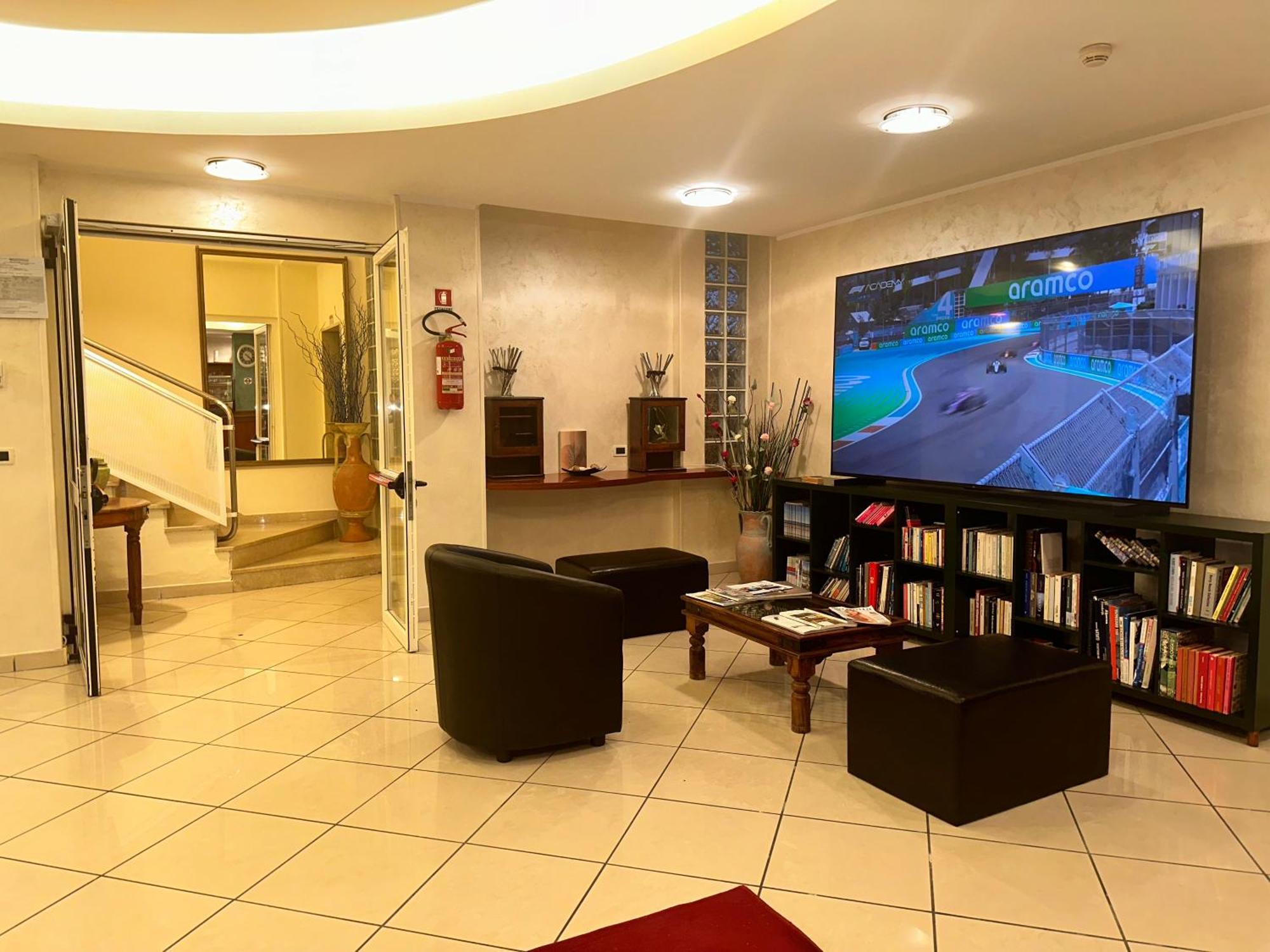 Blue Hotel تْشيزيناتيكو المظهر الخارجي الصورة
