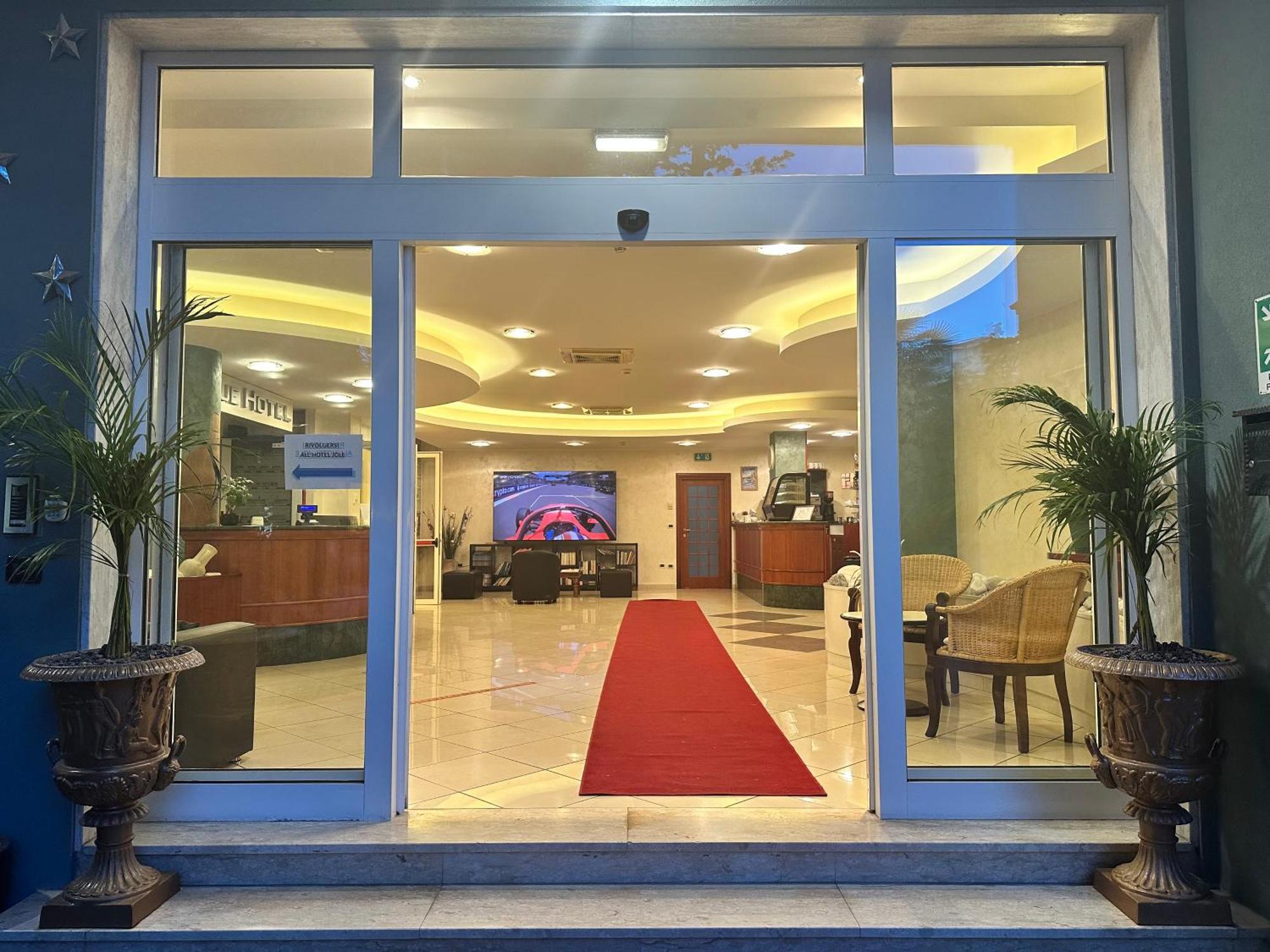 Blue Hotel تْشيزيناتيكو المظهر الخارجي الصورة