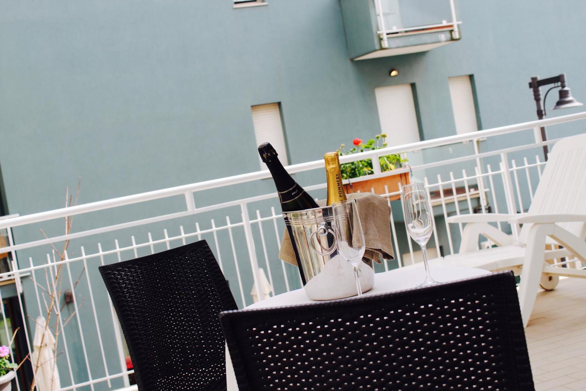 Blue Hotel تْشيزيناتيكو المظهر الخارجي الصورة