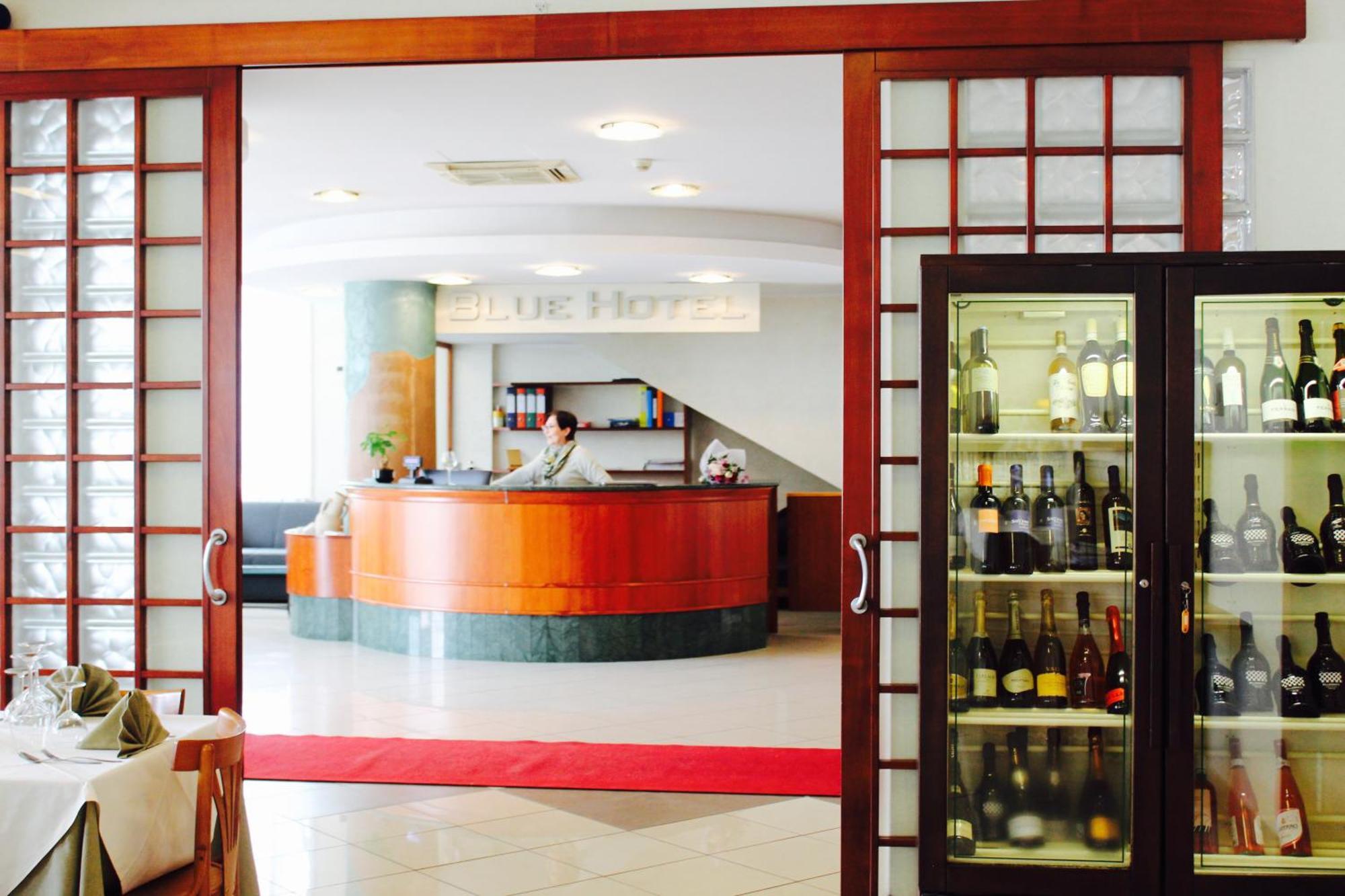 Blue Hotel تْشيزيناتيكو المظهر الخارجي الصورة